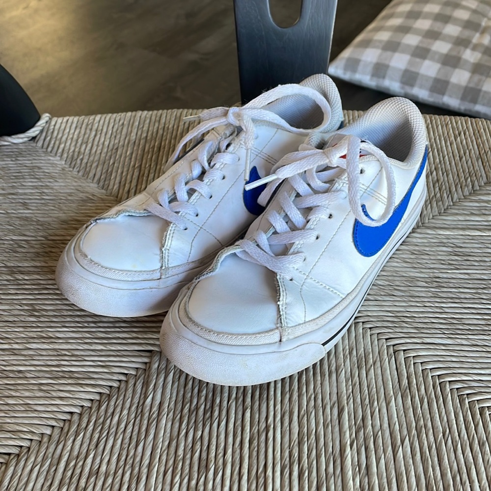 Kids Nike Court Legacy - blue swoosh